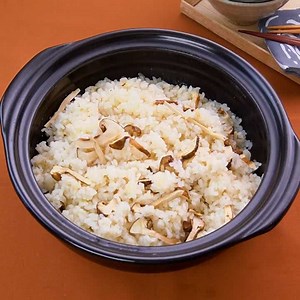 土鍋で炊く♪ 松茸ご飯のレシピ動画・作り方 | デリッシュキッチン