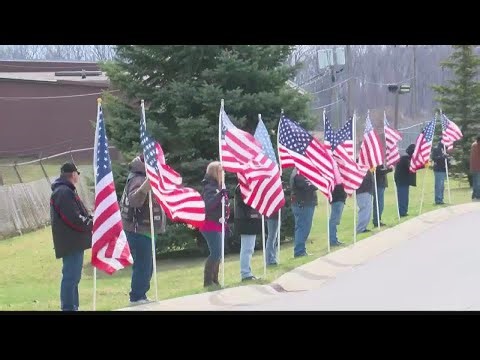 Solemn procession for fallen Marine from Indiana