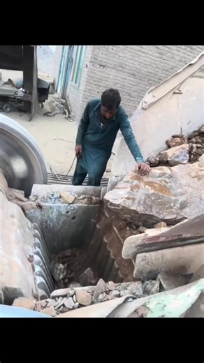 #stonecrusher #jawcrusher #rockcrusher “Welcome to our channel, where we showcase the latest in heavy machinery and industrial equipment! In this video, we’re featuring the satisfying stone crushing process, using a giant rock crusher machine. If you’re looking for a relaxing and calming experience, you’ve come to the right place. The sound of the crusher in action, combined with the sight of the rocks being crushed into smaller pieces, is sure to trigger your ASMR. The giant rock crusher machin