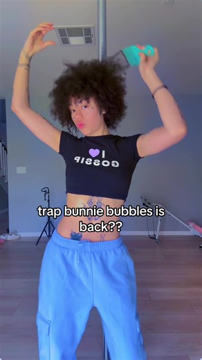 trap 💋 (@trapbunniebubbless)’s video of trap bunny bubbles