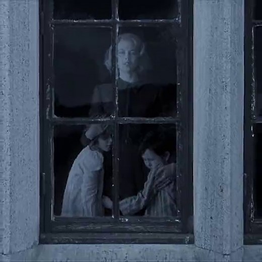 The Others (2001) Movie Review and Nicole Kidman's Performance