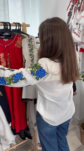 615 reactions · 36 shares | ✨ Black Friday în straie românești! ...