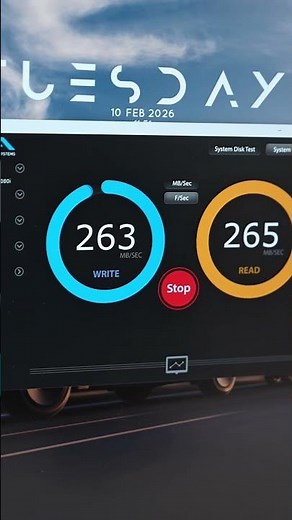 Data stuck on an old SAS or SATA drive? Here’s the solution. 💾