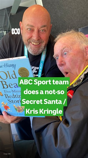 "Fruit sours because I'm not bitter about the Ashes." 🍬😂 The commentary team were put to the test in the second annual Grandstand Cricket Kris Kringle at the Boxing Day Test. 🎁🎅 📻📱Catch every ball this summer. Live and ad-free on ABC listen: https://ab.co/47Xz4c2 | ABC Sport