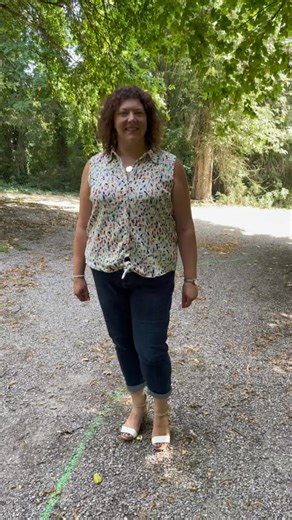 👋 Bonjour, Voici la vidéo de Justine Miss belle en forme nord pas de calais 2025 🎥 Elle représente fièrement sa région et se présente à vous dans cette vidéo. 💙 N’hésitez pas à la soutenir en cliquant sur le lien ci-dessous 👇 https://www.helloasso.com/associations/miss-belle-en-forme-et-mister-beau-en-forme-france/evenements/miss-justine-nord-pas-de-calais | Miss Belle en Forme France