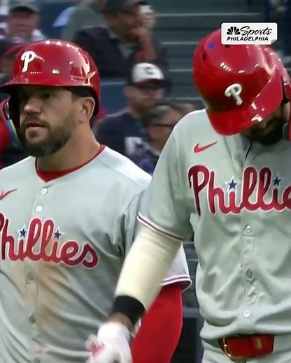 Phillies offense exploded in 8th inning, putting up 6 runs including this double by Kepler