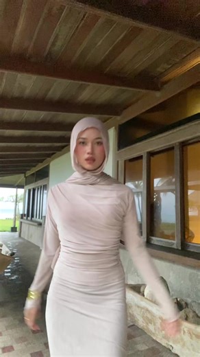 raa (@elm1raa4)’s videos with Tumblr Girls (feat. Christoph Andersson) - G-Eazy