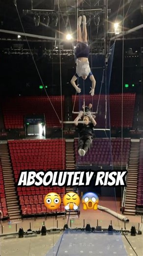 They didn’t give up 💀 #trapeze #freedom #performance #artist #circus #gymnast #show #flying #shorts