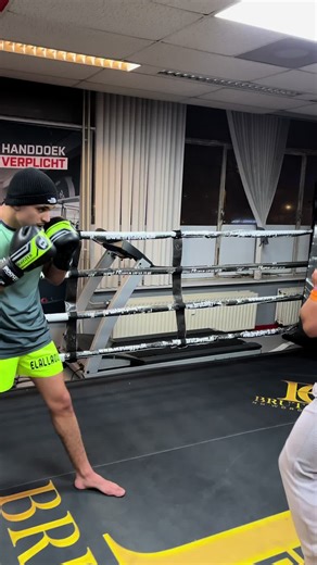 Kickboxing Training: Step by Step Guide
