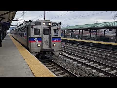 SEPTA Commuter Meets Amtrak #155 at Levittown Station (3/21/2026)