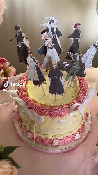 my 19th bday cake 🙏🏾 #bleach #ichigokurosaki #birthdaycake #bleachanime #bleachmanga
