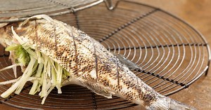 Bars grillés au fenouil