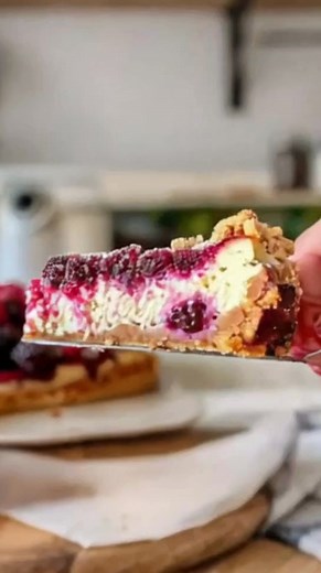 Mary Berry’s Berry Crumble Cheesecake Ingredients For the Crunchy...