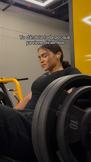 Cuantas así?🤣 - - - - - #gymmotivation #gym #fitnessmotivation #fitness #glowup #muscle #transformation #bodytransformation #body #fitness #gymrat | Wendy Alba