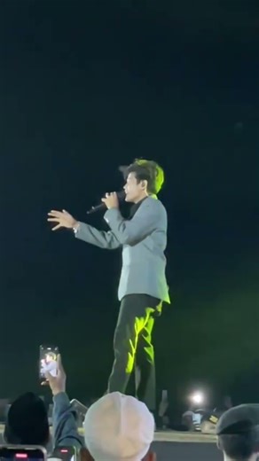 Aksi Panggung Valen di Lantek Timur Bikin Heboh! #shorts #valen #lantek #bangkalan