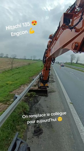 Getting creative with roadside repairs! 🚧🔧 Who needs a workshop when you've got ingenuity? #DIY #RoadsideFix #CreativeSolutions | Eric Oliver