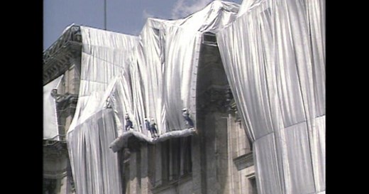 From 1995: Christo & Jeanne-Claude put Berlin’s Reichstag under wraps