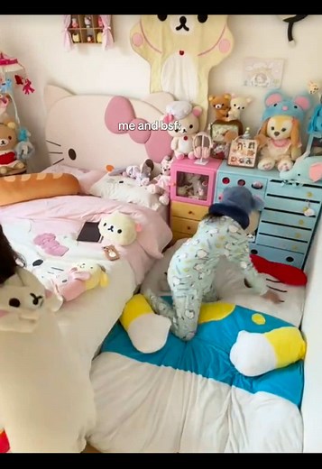 Hello Kitty Plushy Bed 💞 #fyp #bestfriend #roomdecor #hellokitty #cute #plushy #big #bed #plushies #snario #aesthetic #cozy
