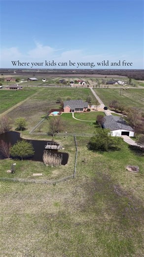 📍Caddo Mills, TX 11 acres 2266sqft 3 bed, 4 bath home shop barn pool pond so much more 😍 Your Dog Lovin’ Realtor 🏡🐕 Ashley Izaguirre TX REALTOR® | 📍Serving Collin County & Surrounding Areas 📞928.261.8606 💻MrsAshleyIzaguirre@gmail.com #realtor #texas #realestate #rancho #forsale