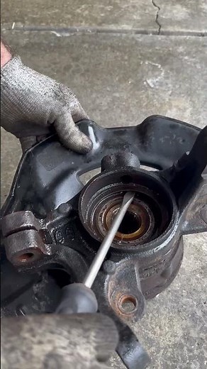 wheel bearing snap rings removal