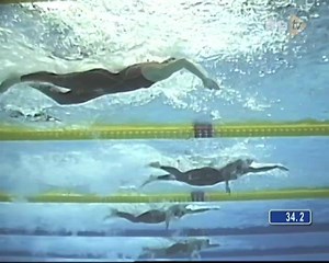 Give it up for Inge de Bruijn and her first win at the FINA World Championships. At the 2001 edition in Fukuoka the Dutch swimmer won 3 Gold Medals 🥇🥇🥇, the former claimed in the Women’s 100m Freestyle Final with a time of 54.18. #Swimming #FINA | World Aquatics