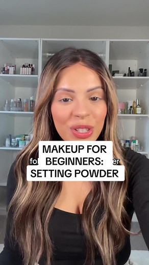 how to *actually* apply setting powder without it getting cakey!! #makeupforbeginners #settingpowder #settingpowdermakeup #settingpowderhacks