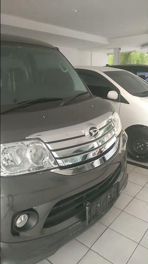 Exterior Review of the Daihatsu Luxio 1.5 X MT MC Gray 2025. Business, Commerce & Fuel Efficient ...