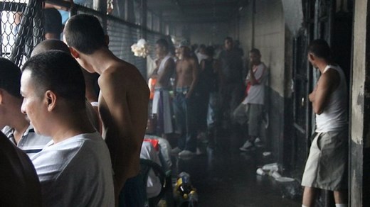El Salvador's MS-13 gang: Life on the inside