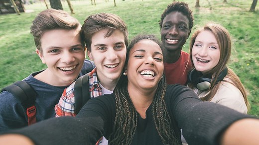 Listening practice - family relationships - Relationships with family and friends in French - GCSE French Revision - AQA (for exams until 2025) - BBC Bitesize