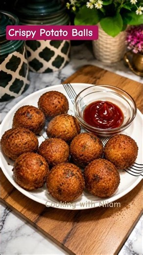 Crispy Potato Balls Recipe 🥰 | Just 5 Minute Teatime Snack | आलू बाल्स #cookingwithnilam #short