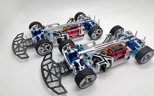 金属版顶配漂移蚊车MINI Q9组装教程第三步