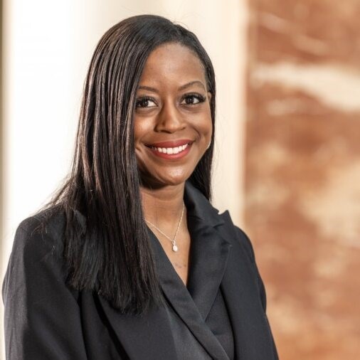 Jessica embodies JLL's values of diversity and inclusion, fostering innovation and collaboration in shaping a brighter way. Experience the benefits of an empowering culture. It’s happening at JLL. https://co.jll/3ICCMvF #peopleofJLL #JLLWomenInspire | JLL