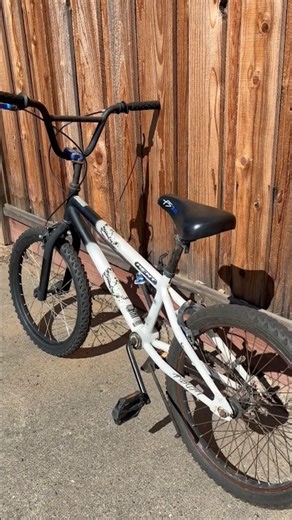 +1 mod added #kent #bmx #bike #surron #ebike #wheelie #clean #goviral #viralvideo