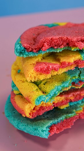 SUPERMAN COOKIES 🍪 A Michigan favorite turned into a cookie 🤤 - Blue Moon - Wild Cherry - Vanilla All in Peteet’s original cookie batter! A big favorite for kids AND adults! 😋 | Peteet's Famous Cheesecakes