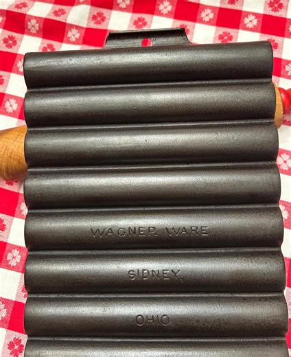 Vintage Wagner Ware Cast Iron Bread Stick Pan: Sidney Ohio, 11 Slot Baking Restored - Etsy