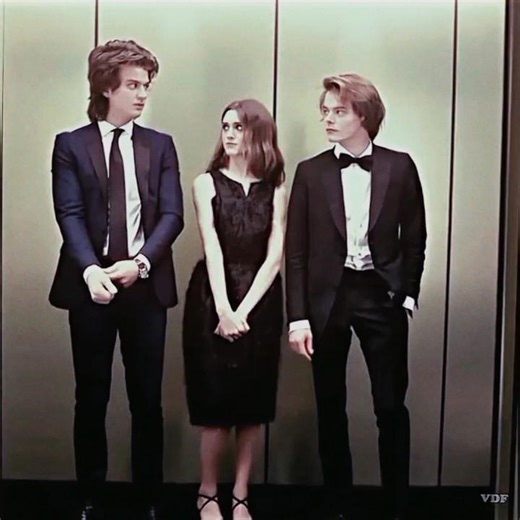 stranger things cast elevator scene 😳💯 #strangerthings #stonathan #edit #оченьстранныедела #эдит