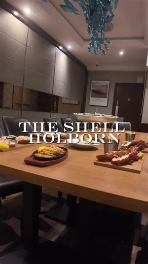 Dive into a seafood paradise at The Shell, where every bite bursts with the fresh, briny essence of the ocean 🌊✨ 🦞 From succulent lobster and juicy king prawns to tender scallops, mussels, and freshly shucked oysters — each dish is crafted to perfection and served with flair. Whether you crave elegance or indulgence, your seafood dreams await here. 📍 The Shell Holborn – 124 Southampton Row, London WC1B 5AA 📍 The Shell Canary Wharf – 3 S Quay Square, London E14 9RU Join us for a seafood feast