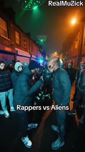Rappers vs Aliens #rapper #alien #rapbattle #entertainment #fyp #freestyle #rap