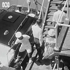 🎥FLASHBACK FRIDAY🎥 It's been 57 years this month since Queen Elizabeth II and her husband the Duke of Edinburgh visited the Kimberley for the Royal Jubilee. The Royals visited Kununurra, Koolan Island and Broome on the 1963 tour. Arriving by the Royal Britannia into Roebuck Bay and stepping onto the old town jetty the couple were escorted into Broome. They took their time enjoying artworks by local school children and greeting the community who came out to welcome them. 🎞️: ABC Archives WARNI