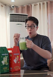 Easy Matcha Strawberry Latte at Home | Chingu Cafe