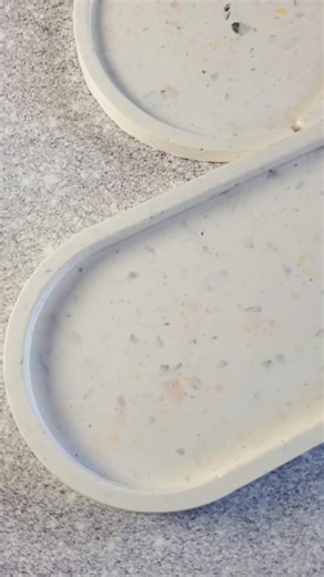 I tested out the Terrazzo Trinket Dish Kit from @pinwheel.crafts and it's lots of fun! The instructions are easy to follow for success. I needed to pull out an extra mold because I mixed up so much plaster, but I love how the set looks together! Great gift idea for teens and adults! . #pinwheelcrafts #terrazzo #trinketdish #plaster #Doodlecraftblog #Doodlecraft | Doodlecraft