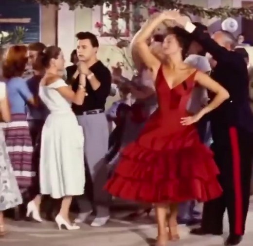 A little Sophia Loren to brighten your morning ❤️ © 'Scandal in Sorrento', Titanus, 1955. | British Vogue