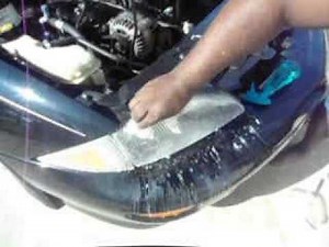 HOW TO CLEAN A HAZY OR DIRTY HEADLIGHT LENS 2