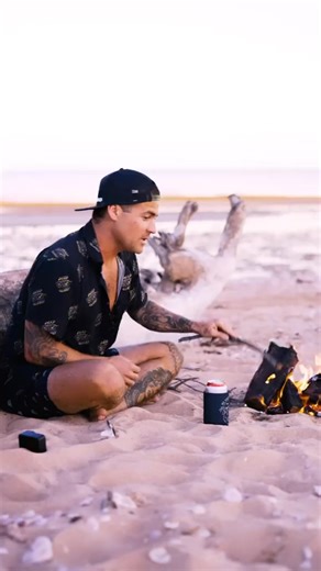 2.9K views · 48 reactions | moray eels have two sets of jaws, one bites down on the prey first, the second jaw is brought forward to grip it then force it down the throat alive | Brodiemoss | Facebook