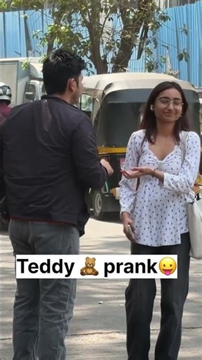 Valentines day prank 😂. #funny #comedy #prank #valentinesday