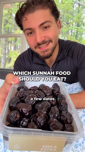 Jamil Khodr | Human Physiologist on Instagram‎: "⬇️ EXPLANATION BELOW ⬇️ 🍋 1️⃣ Citrus Fruits – For Glowing Skin & Collagen Support 📜 The Prophet ﷺ said: “The example of a believer who recites the Qur’an and acts on it is like a citron — its fragrance is sweet and its taste is sweet.” (Sahih al-Bukhari 5059) ➡️ Science: Citrus fruits like lemons and oranges are rich in vitamin C, which boosts collagen production for firm, radiant skin. It also fights oxidative stress and strengthens immunity na