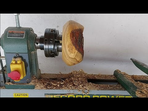 Turning a bowl with Record Power DML305