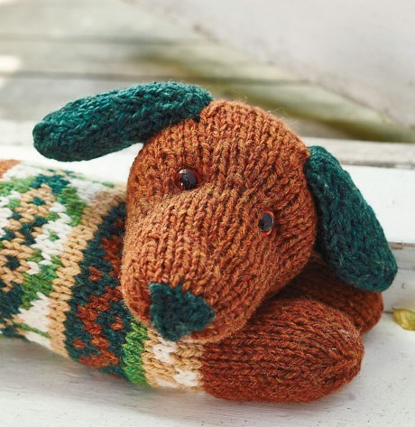 Sausage Dog Draught Excluder | Knitting Patterns | Let's Knit Magazine