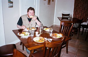 Eating Strangers' Leftovers Is Fine. In Fact, Everyone Should Do It