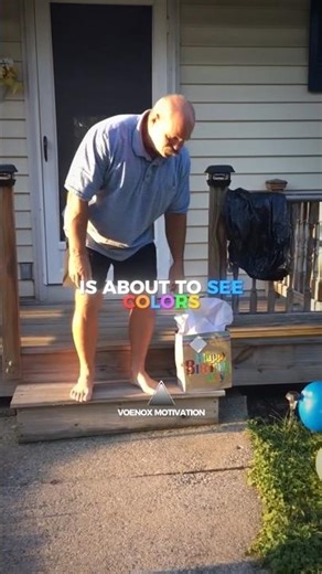 This 66 Year Old Man Sees Color for the First Time